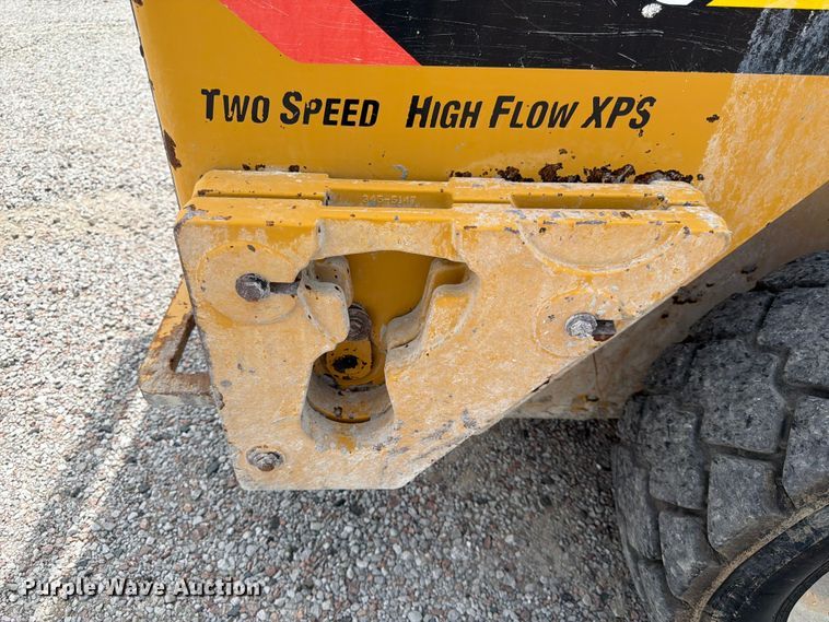 image for item FK3541 2014 Caterpillar 262D skid steer loader