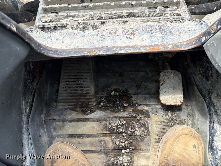 image for item FK3541 2014 Caterpillar 262D skid steer loader