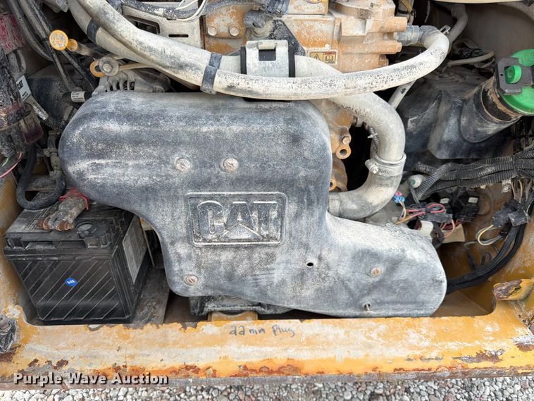 image for item FK3541 2014 Caterpillar 262D skid steer loader