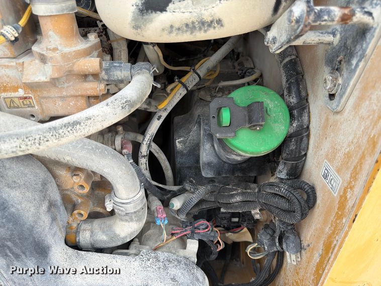 image for item FK3541 2014 Caterpillar 262D skid steer loader
