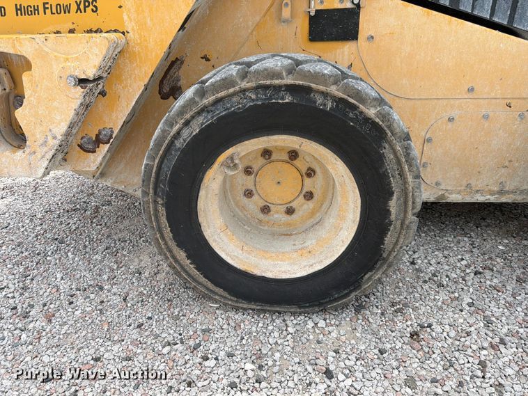image for item FK3541 2014 Caterpillar 262D skid steer loader