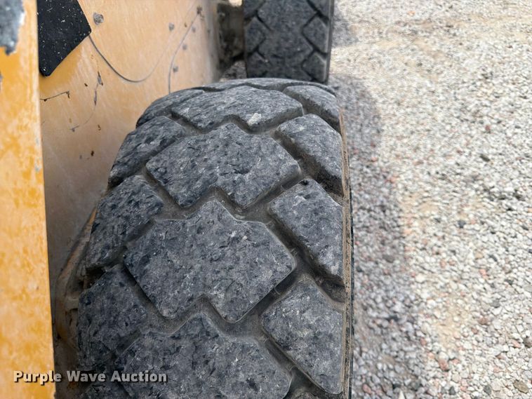 image for item FK3541 2014 Caterpillar 262D skid steer loader