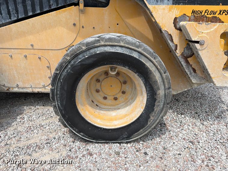 image for item FK3541 2014 Caterpillar 262D skid steer loader