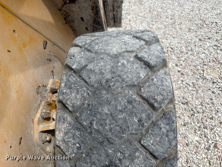 image for item FK3541 2014 Caterpillar 262D skid steer loader