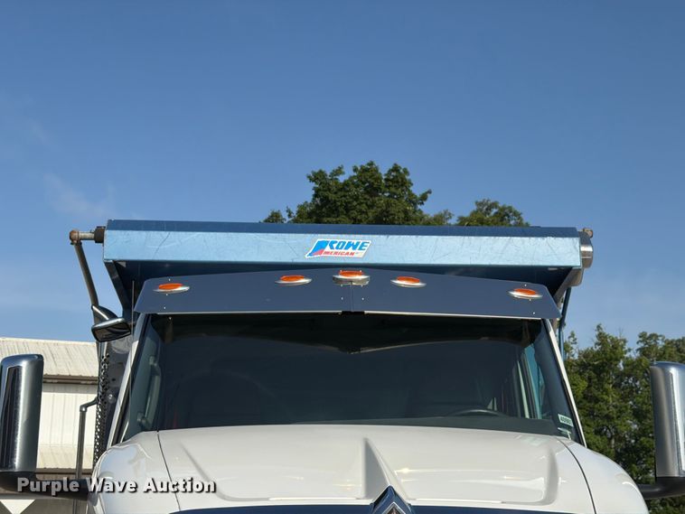 image for item FK4052 2022 International HX620 dump truck