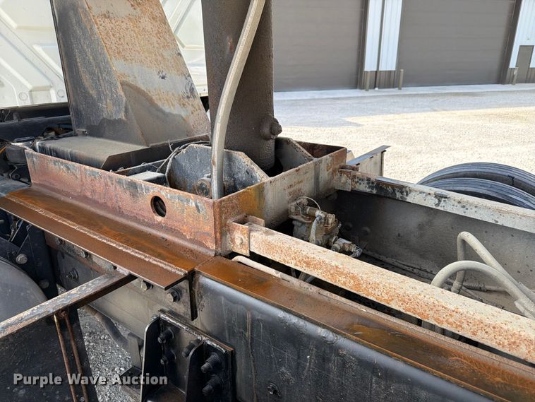 image for item FK4052 2022 International HX620 dump truck