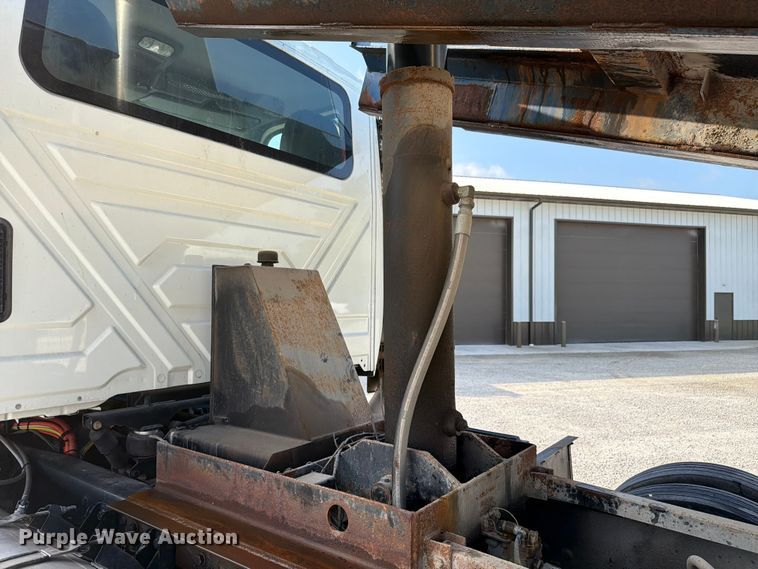 image for item FK4052 2022 International HX620 dump truck