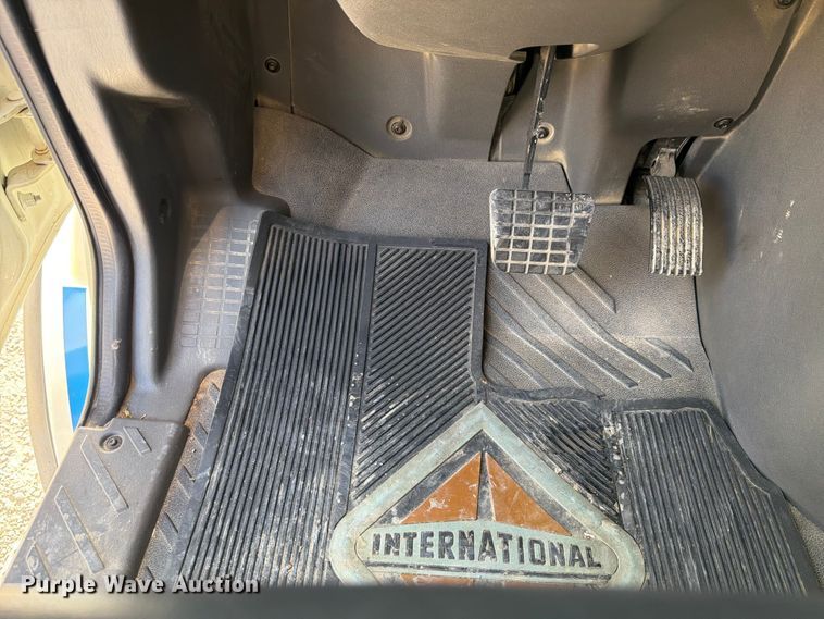 image for item FK4052 2022 International HX620 dump truck