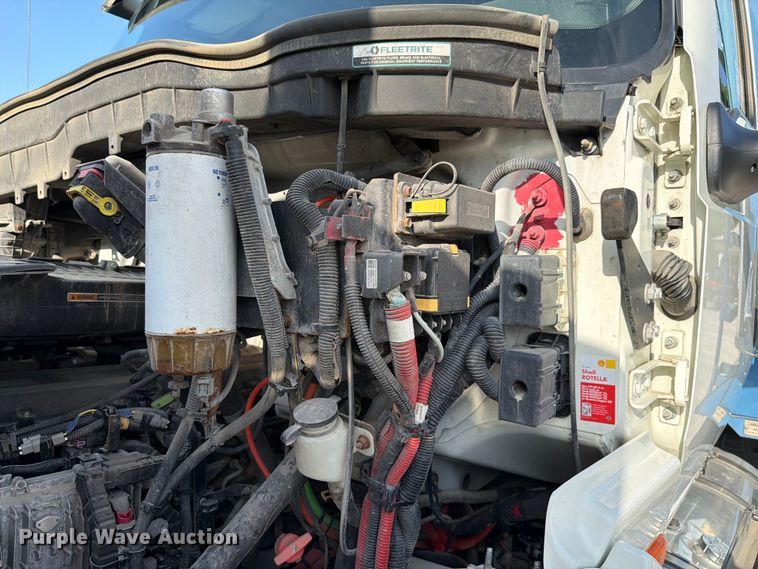 image for item FK4052 2022 International HX620 dump truck
