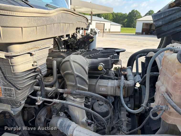 image for item FK4052 2022 International HX620 dump truck