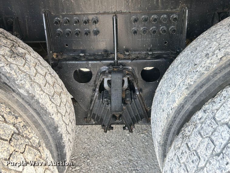 image for item FK4052 2022 International HX620 dump truck
