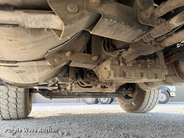 image for item FK4052 2022 International HX620 dump truck