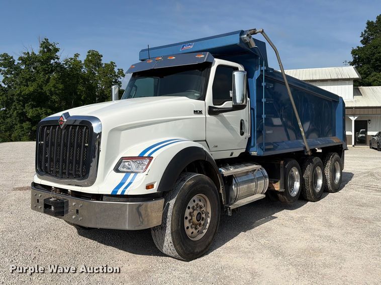 image for item FK4053 2022 International HX620 dump truck