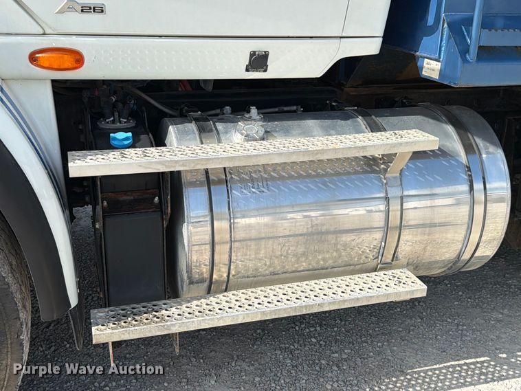 image for item FK4053 2022 International HX620 dump truck