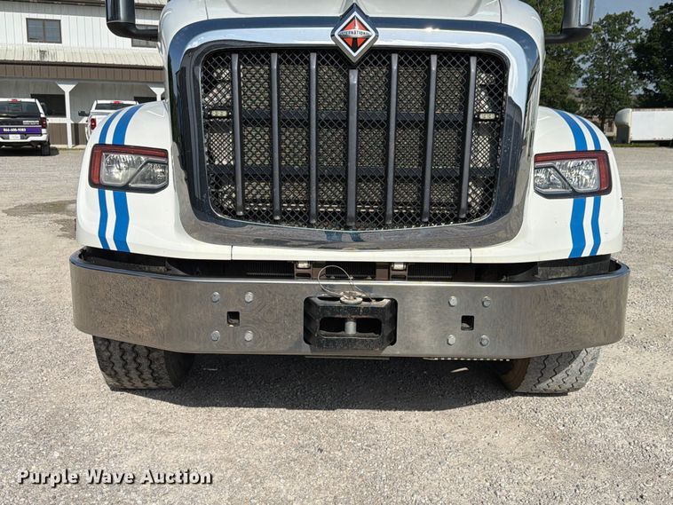 image for item FK4053 2022 International HX620 dump truck