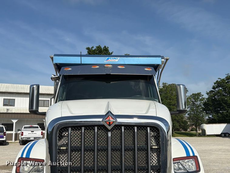 image for item FK4053 2022 International HX620 dump truck