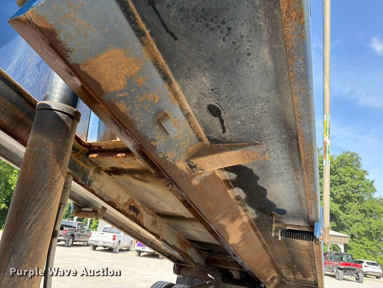 image for item FK4053 2022 International HX620 dump truck