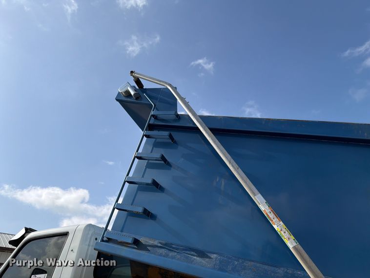 image for item FK4053 2022 International HX620 dump truck