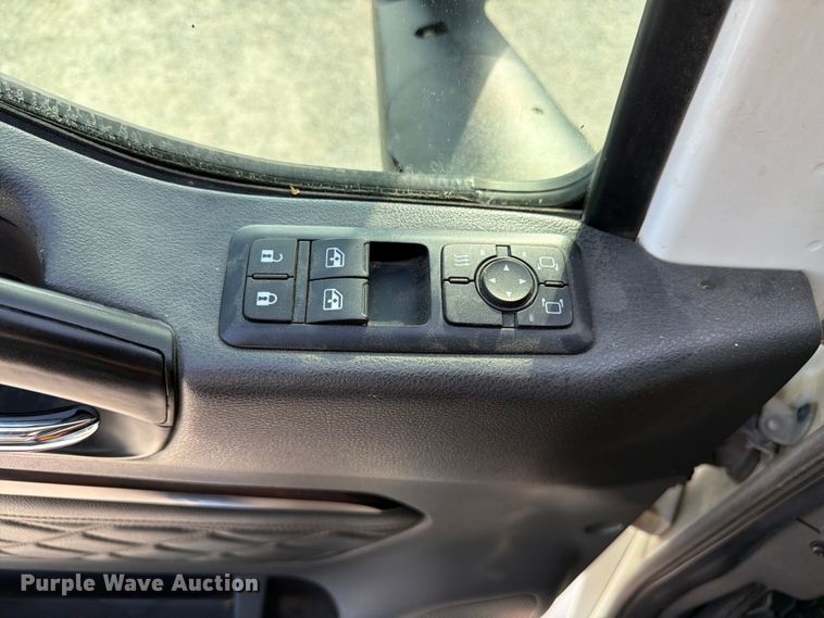 image for item FK4053 2022 International HX620 dump truck