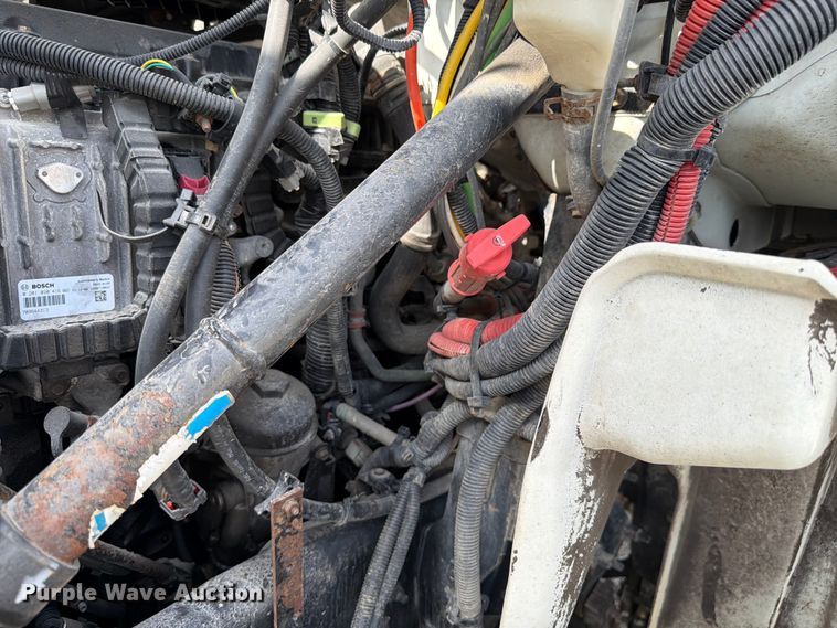 image for item FK4053 2022 International HX620 dump truck