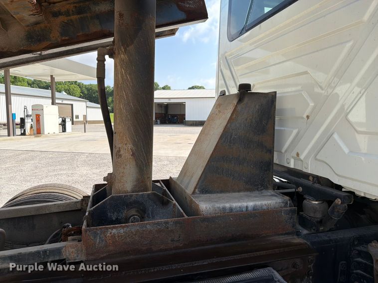 image for item FK4053 2022 International HX620 dump truck