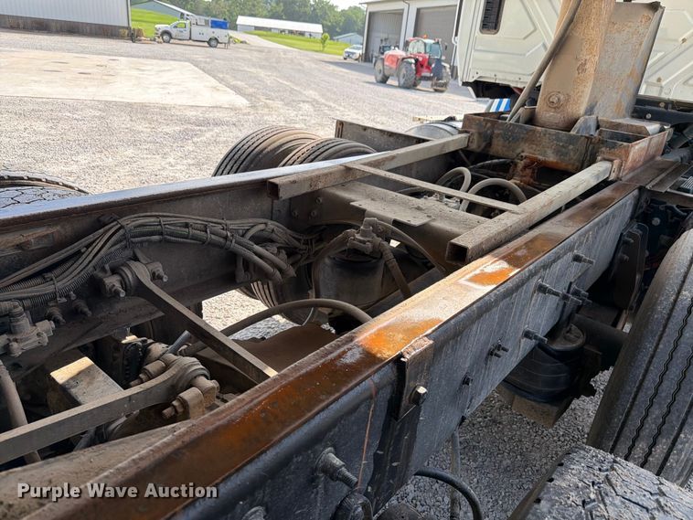 image for item FK4053 2022 International HX620 dump truck