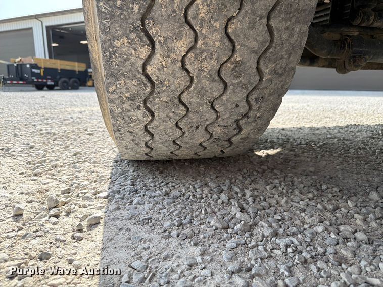 image for item FK4053 2022 International HX620 dump truck