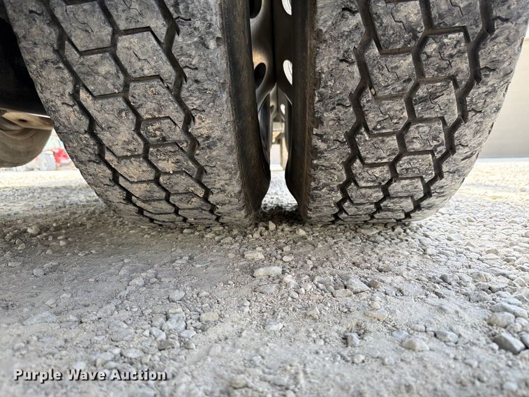 image for item FK4053 2022 International HX620 dump truck
