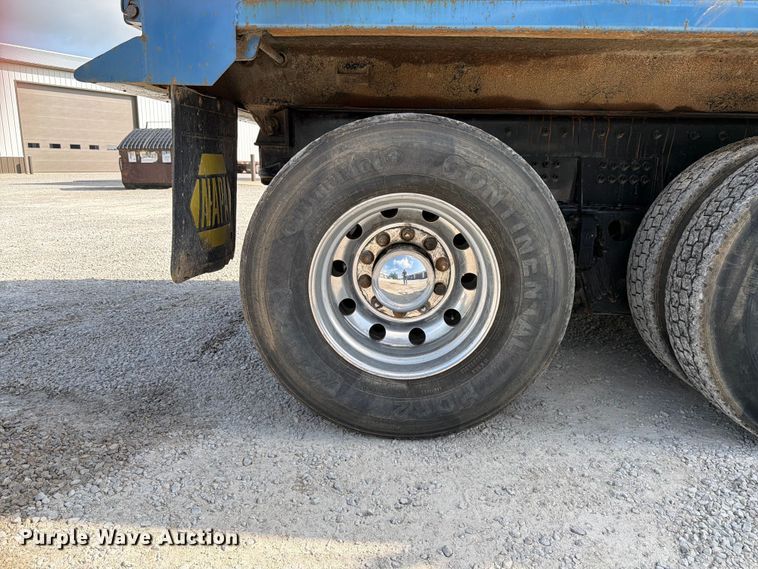 image for item FK4053 2022 International HX620 dump truck