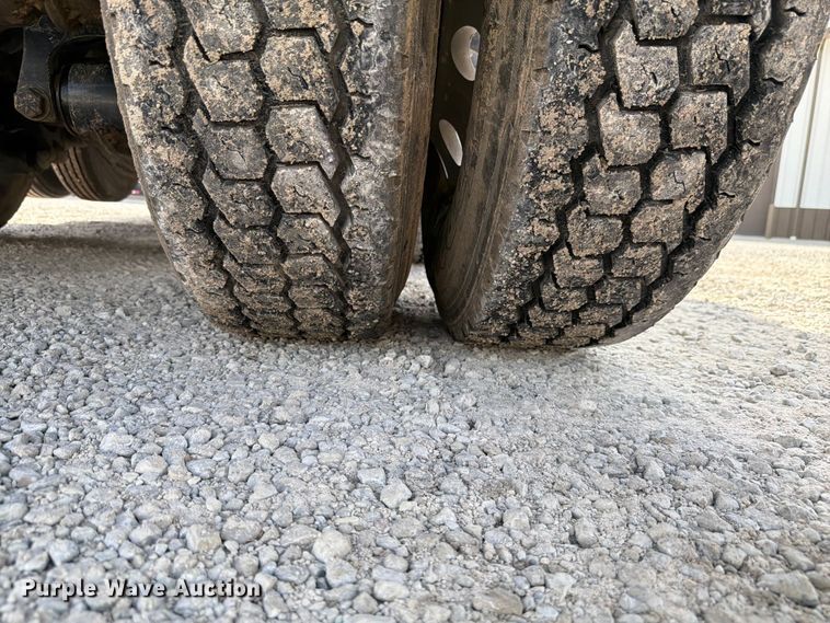 image for item FK4053 2022 International HX620 dump truck