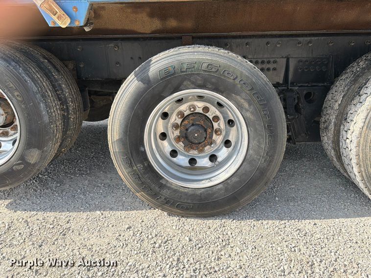image for item FK4053 2022 International HX620 dump truck