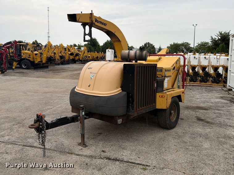 2009 Vermeer BC1500 wood chipper