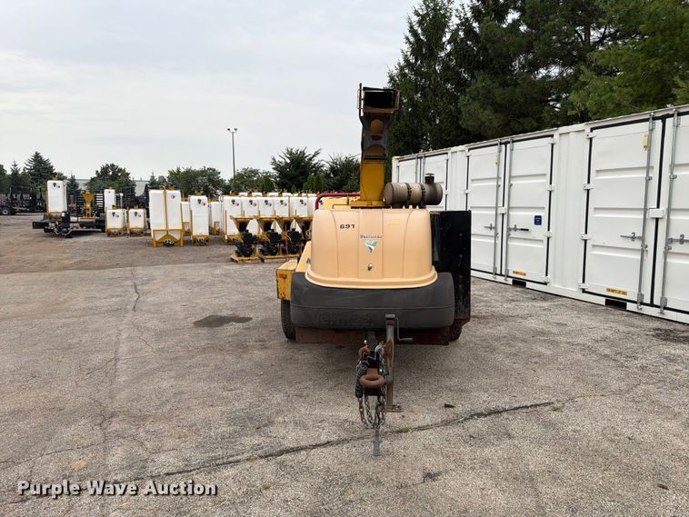 image for item FK4090 2009 Vermeer  BC1500 wood chipper