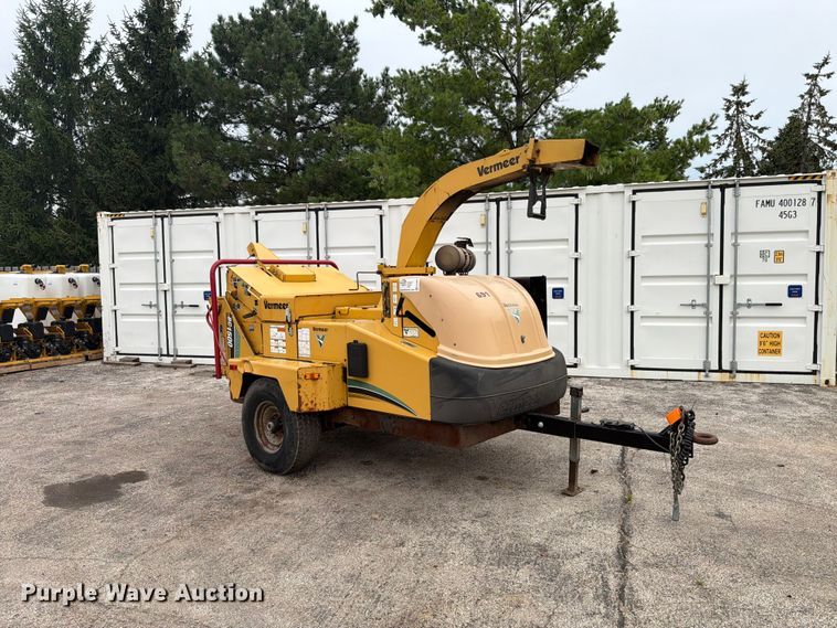 image for item FK4090 2009 Vermeer  BC1500 wood chipper