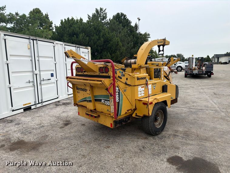 image for item FK4090 2009 Vermeer  BC1500 wood chipper
