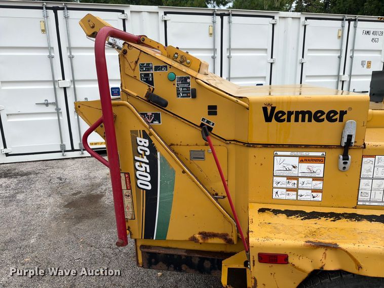 image for item FK4090 2009 Vermeer  BC1500 wood chipper