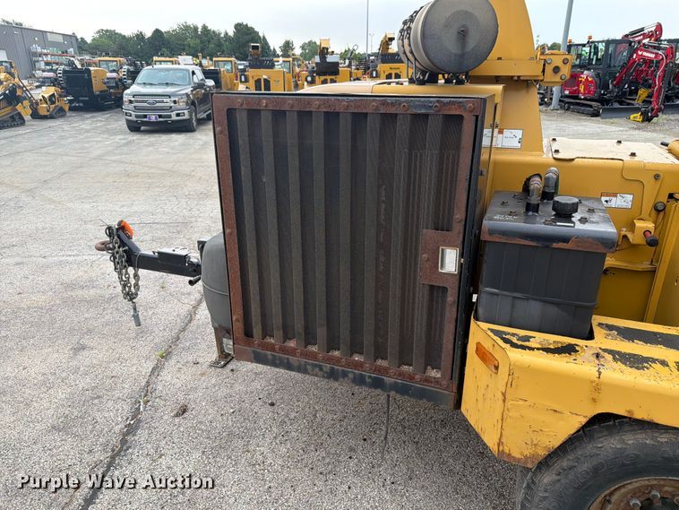 image for item FK4090 2009 Vermeer  BC1500 wood chipper