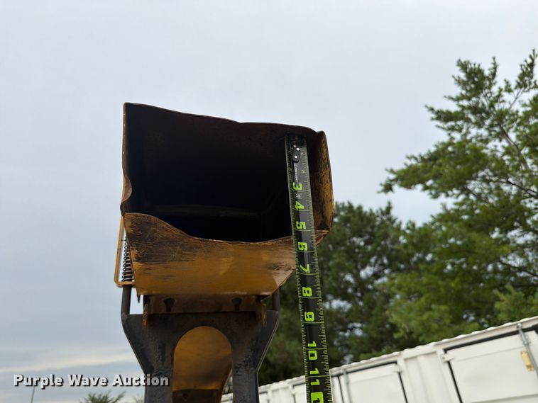 image for item FK4090 2009 Vermeer  BC1500 wood chipper