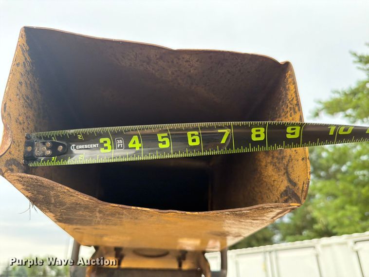 image for item FK4090 2009 Vermeer  BC1500 wood chipper
