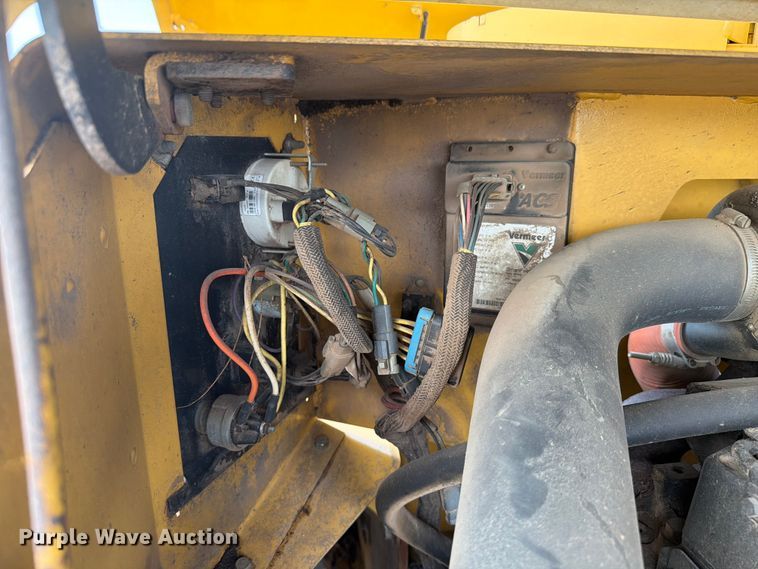 image for item FK4090 2009 Vermeer  BC1500 wood chipper