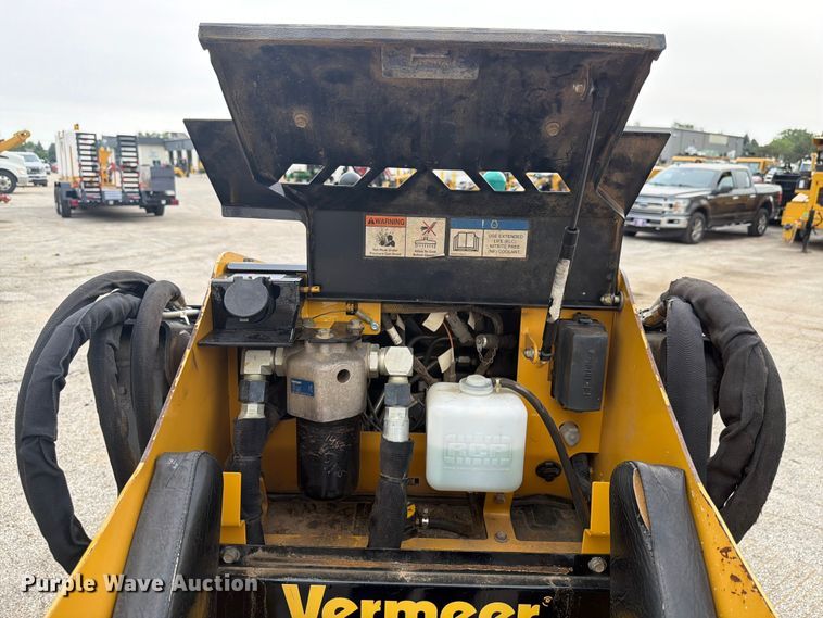 image for item FK4091 2017 Vermeer CTX100 compact utility loader