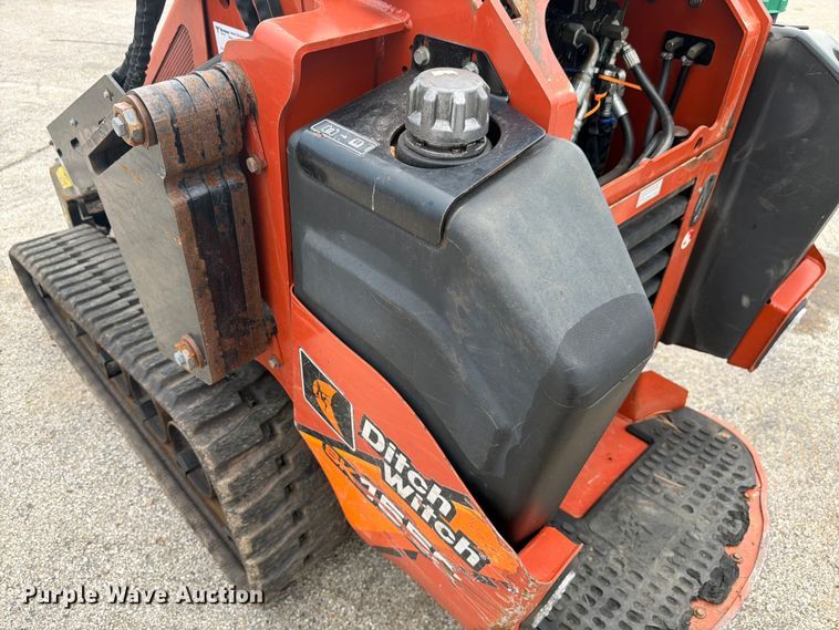 image for item FK4093 2020 Ditch Witch SK1550 compact utility loader