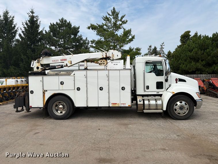 image for item FK4095 2017 Kenworth T370 utility / service truck