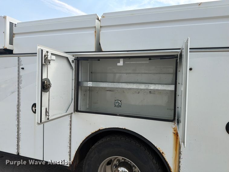 image for item FK4095 2017 Kenworth T370 utility / service truck