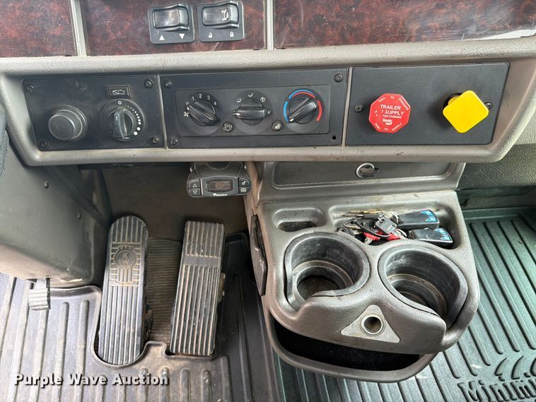 image for item FK4095 2017 Kenworth T370 utility / service truck