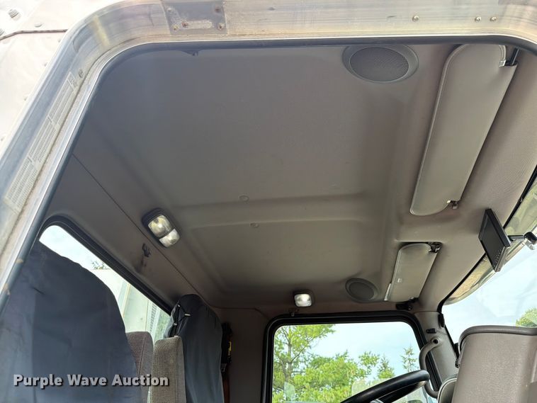 image for item FK4095 2017 Kenworth T370 utility / service truck