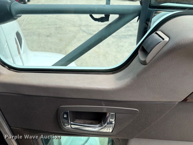 image for item FK4095 2017 Kenworth T370 utility / service truck