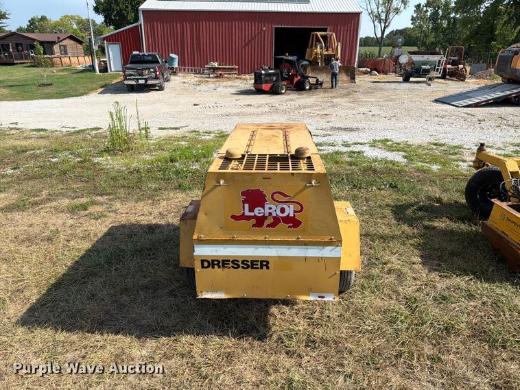 image for item FK4096 1989 Dresser LeROI air compressor