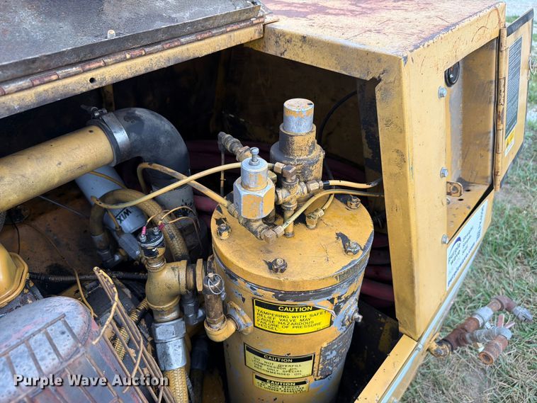 image for item FK4096 1989 Dresser LeROI air compressor