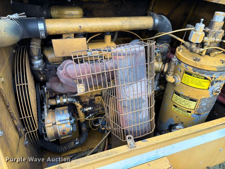 image for item FK4096 1989 Dresser LeROI air compressor